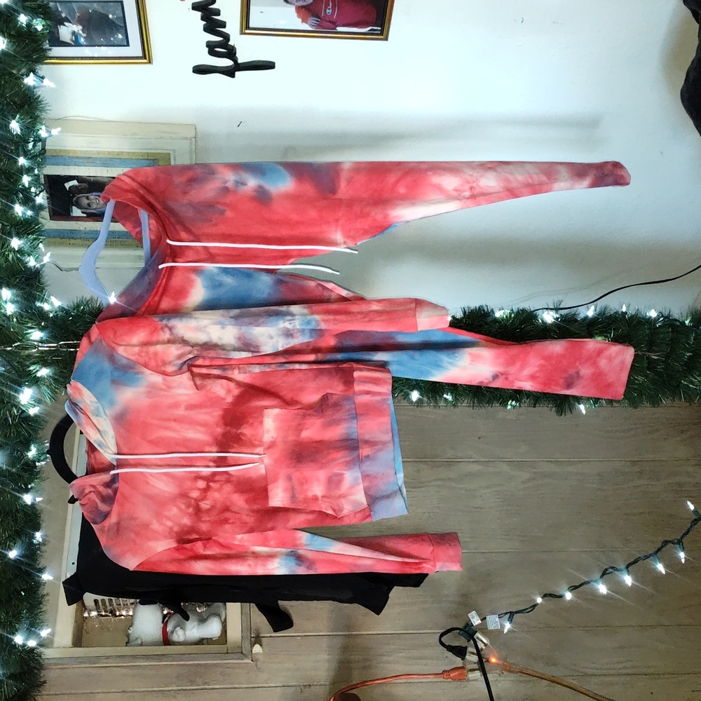 Red and blue tie dye set